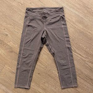 4/$20 Champion Cropped Gray Leggings